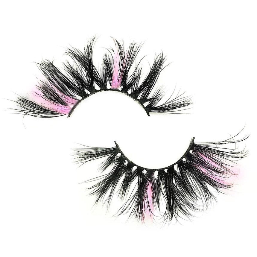 3D Luxury Mink DIY Colored Lashes. Black And Pink Lash Extensions With A Wispy Doll Eye Design. Colored Eyelash Extensions For Makeup.