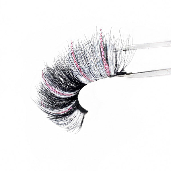 3D Luxury Silk Pink Glitter Eyelash Extensions With White Colored Lashes. 4 Tone Strip Lashes With C Curl Volume. Colored Lashes For Lash Lovers Who Love To Create Pink Glitter Makeup Looks.