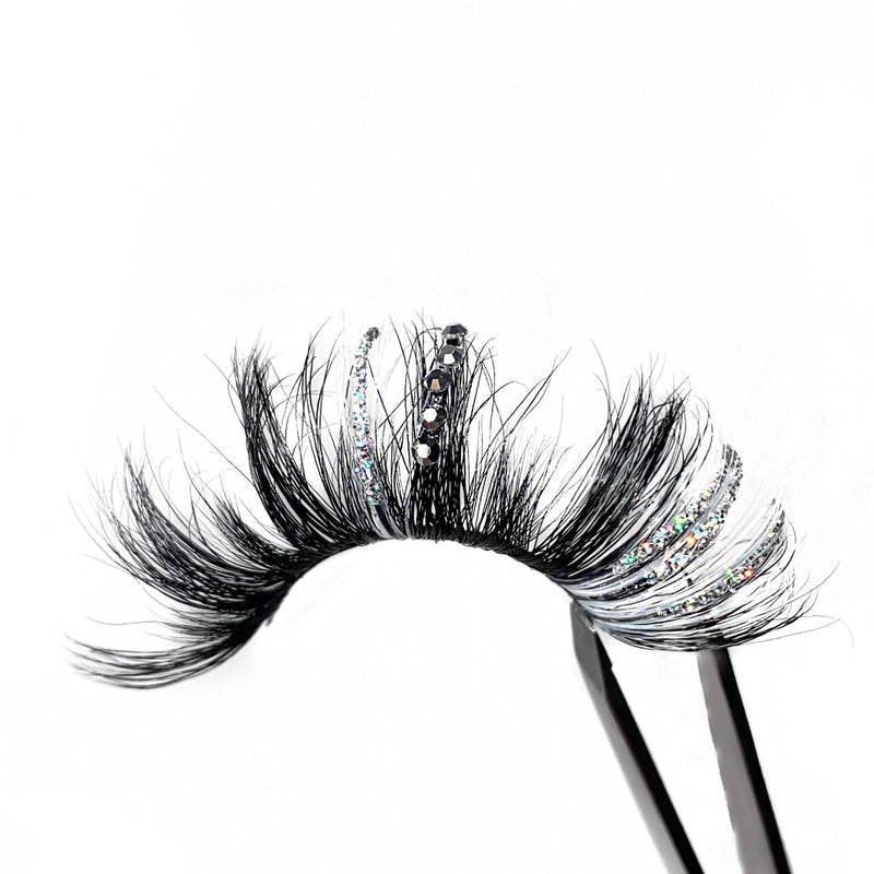 3D Luxury Mink White Colored Strip Lashes With Rhinestones And Glitter. An Amazing Eyelash With A Bling Lash Dazzled In Silver Rhinestone Diamonds. Lash Out In These Trendy Colored Eyelash Extensions With Glitter.